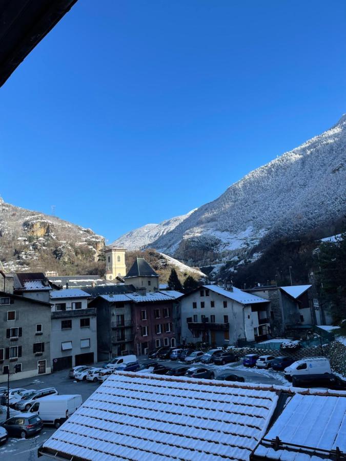 La Montagnette L Oursson Chambre Maison En Travaux De 10H A 17H Moutiers  Eksteriør bilde
